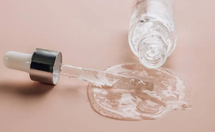 crème cosmétique acide hyaluronique