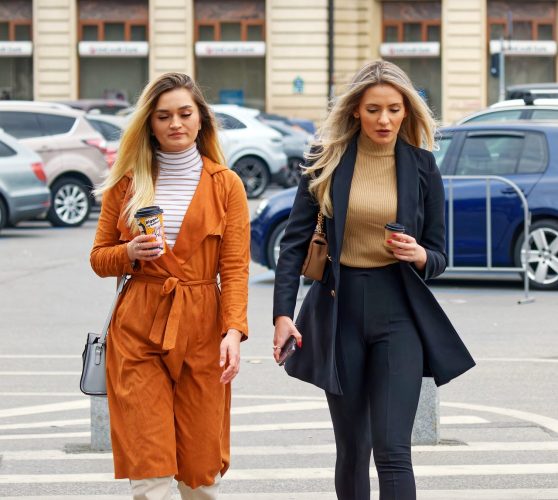 Ensemble femme chic comment bien le porter au bureau